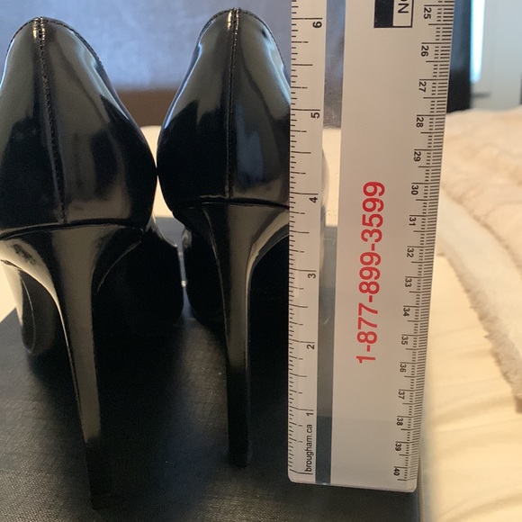 Saint Laurent Black Pumps - Picture 16 of 16